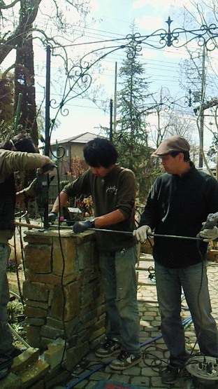 2012年4月
