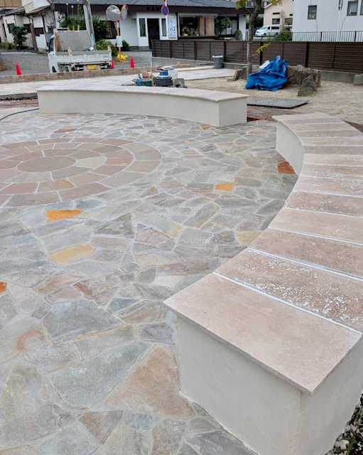 大きなテラスで完成間近…！