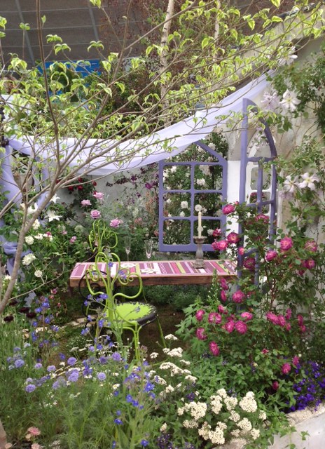 毎年大きな木を必ず植栽します。